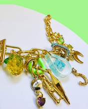 Cargar imagen en el visor de la galería, Collar Cachibaches Azul