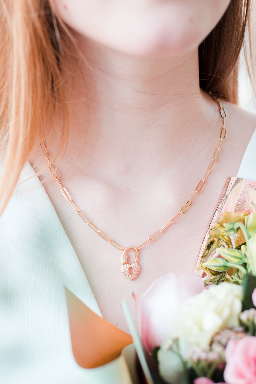 Collar de Candado en forma de Corazón.