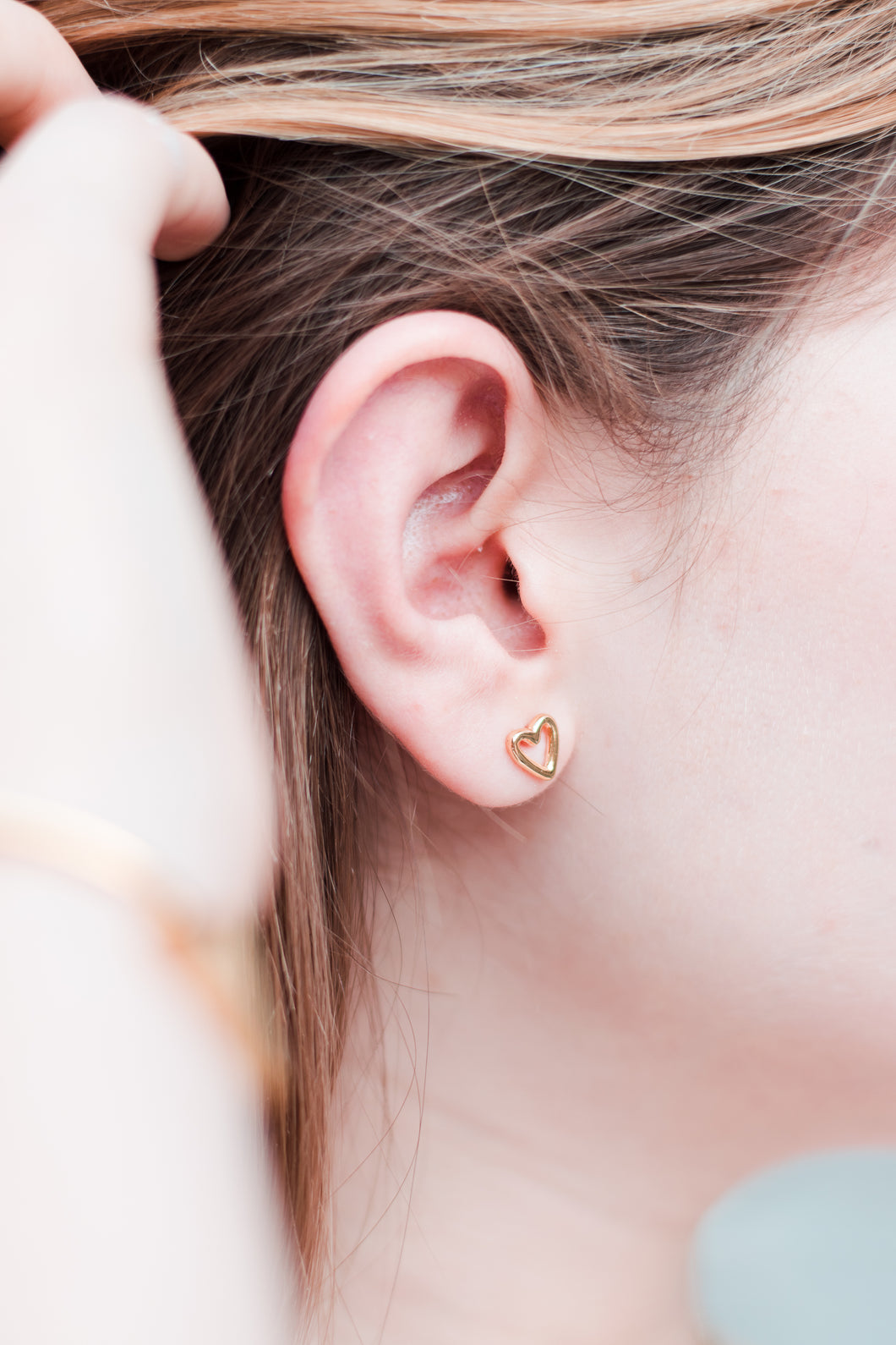 Aretes de Contorno en forma de Corazón.