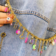 Cargar imagen en el visor de la galería, Chamarra de mezclilla
