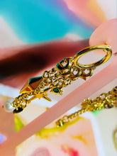 Cargar imagen en el visor de la galería, Aretes Alba
