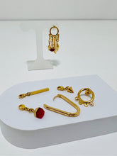 Cargar imagen en el visor de la galería, Aretes Andy
